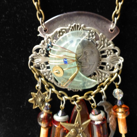 BLAZING BOHO GYPSY DANGLING MOON STARS NECKLACE MATCHING EARRINGS - Picture 5 of 6